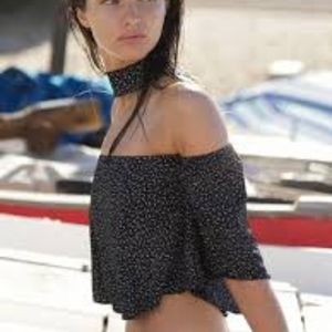 Flynn Skye Choker Crop Top (M)